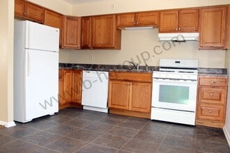 8515 17th Ave in Kenosha, WI - Building Photo - Building Photo