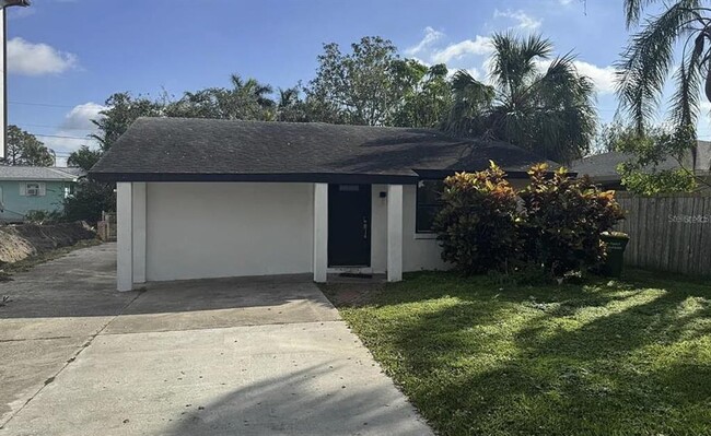 property at 3524 Chapel Dr