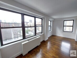 East 82nd Street in New York, NY - Building Photo - Building Photo