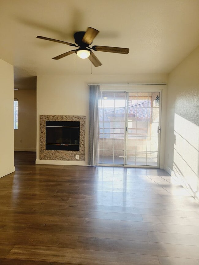 6500 W Lake Mead Blvd in Las Vegas, NV - Building Photo - Building Photo