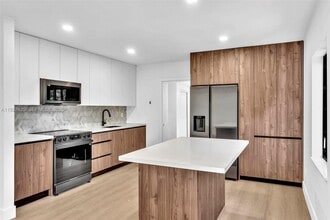 1123 NE 1st Ave. in Fort Lauderdale, FL - Foto de edificio - Building Photo