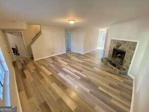 709 Pine Tree Trail in College Park, GA - Building Photo - Building Photo