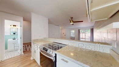 92-739 Makakilo Dr in Kapolei, HI - Building Photo - Building Photo