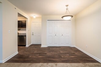 Westwood Village Apartments in Westland, MI - Building Photo - Building Photo
