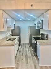 5911 Edsall Rd, Unit PH10 in Alexandria, VA - Building Photo - Building Photo
