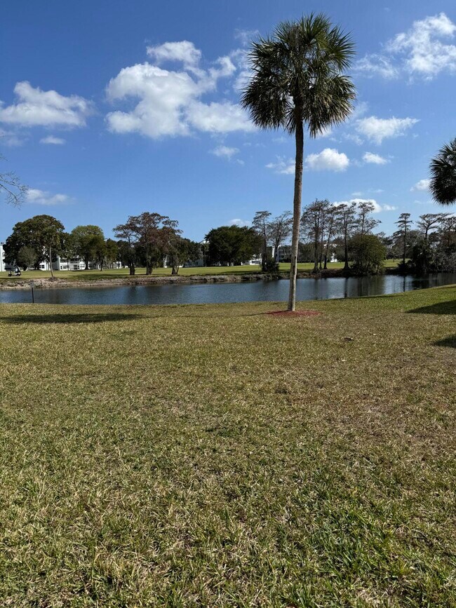 1700 NW 80th Ave in Margate, FL - Building Photo - Building Photo