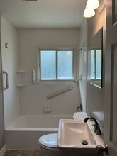 33 S Prairie St in Cary, IL - Building Photo - Building Photo