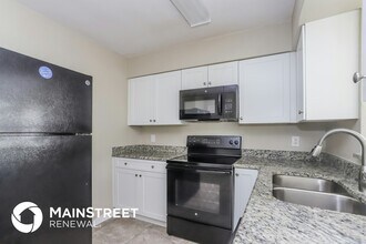 2243 Trelaine Dr in St. Petersburg, FL - Building Photo - Building Photo