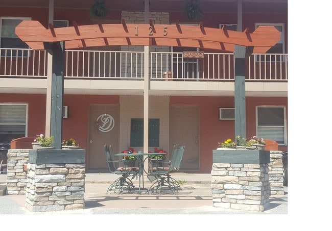 125 Avery St, Unit 8