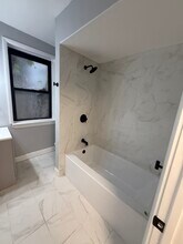 6737 S East End Ave in Chicago, IL - Building Photo - Building Photo