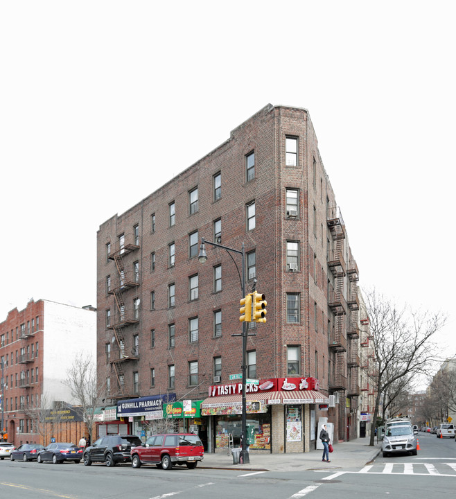 3505 Rochambeau Ave in Bronx, NY - Building Photo