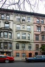 127 W 75th St in New York, NY - Building Photo - Building Photo