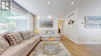 30 Paperbirch Dr in Toronto, ON - Building Photo - Building Photo