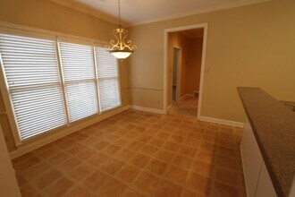 36 Forest Village Pl in Memphis, TN - Building Photo - Building Photo