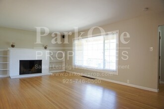 1725 6th St in Concord, CA - Building Photo - Building Photo