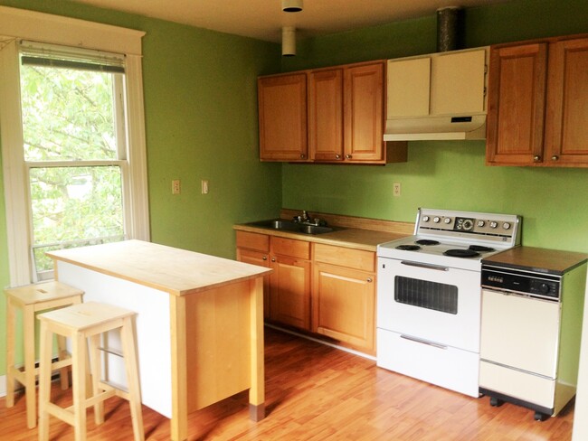 property at 1122 E Denny Way