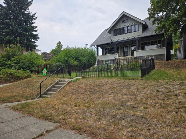 331 E 11th Ave in Spokane, WA - Building Photo - Building Photo