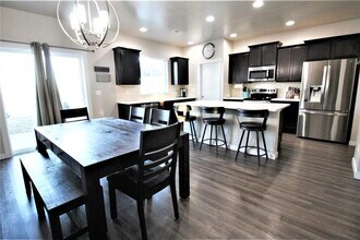 119 S Baraya Way in Meridian, ID - Building Photo - Building Photo