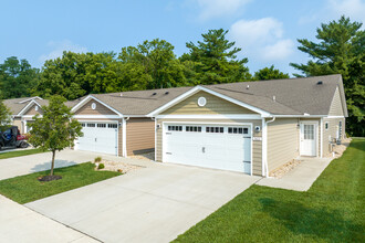 Redwood Reynoldsburg in Reynoldsburg, OH - Foto de edificio - Building Photo