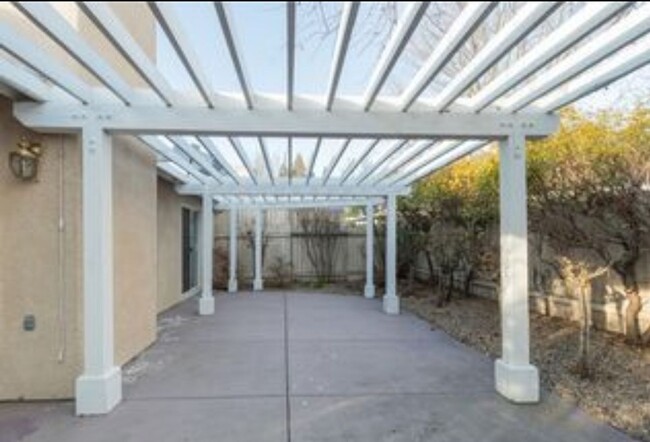 1504 Plumas Ct in Paso Robles, CA - Building Photo - Building Photo