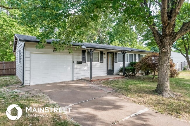 301 Imperial Dr in Hazelwood, MO - Building Photo - Building Photo