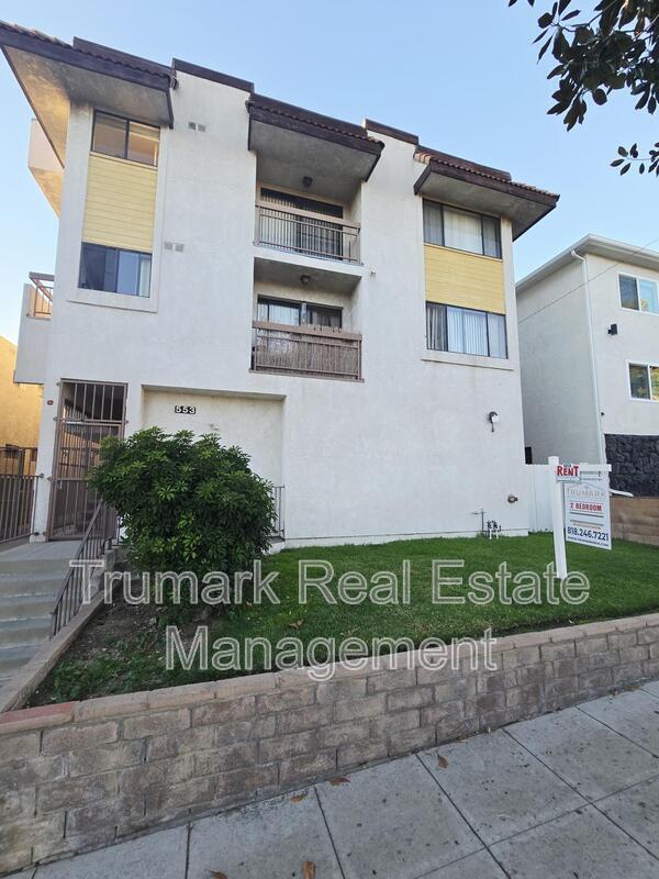 property at 553 E Orange Grove Ave