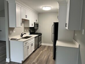 139 Spuhler Dr in Batavia, IL - Building Photo - Building Photo