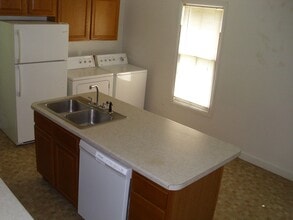 432 W Jefferson St in Macomb, IL - Building Photo - Building Photo
