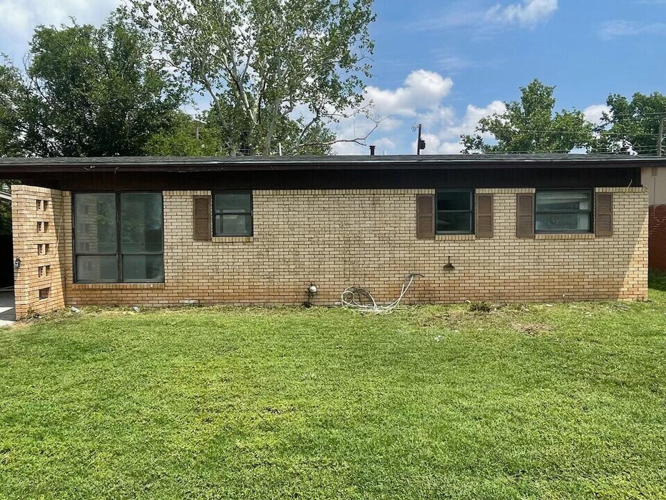 3608 59th St in Lubbock, TX - Building Photo