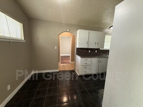 5513 N Johnstown Ave in Tulsa, OK - Building Photo - Building Photo