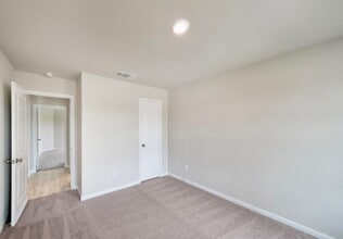 4503 Meadowland Pl in San Antonio, TX - Building Photo - Building Photo