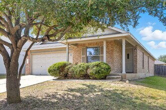 209 Lake Washington Dr in Kyle, TX - Building Photo - Building Photo