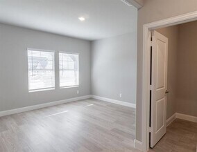909 Elijah Ln in McKinney, TX - Foto de edificio - Building Photo