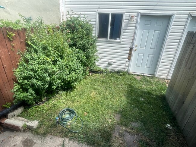 property at 1358 Mariposa St