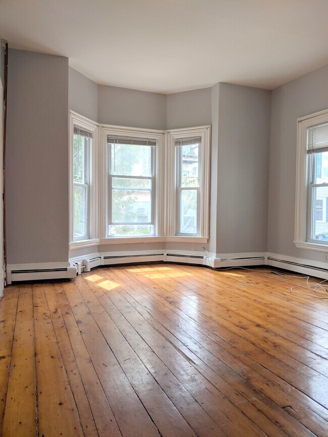 57 Summer St, Unit 3