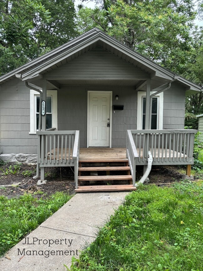 property at 2221 S Hall Rd