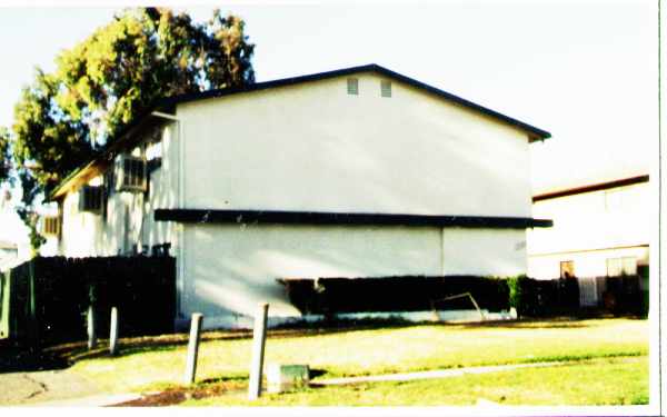 924 Mesa Verde Ave in Corona, CA - Building Photo - Building Photo