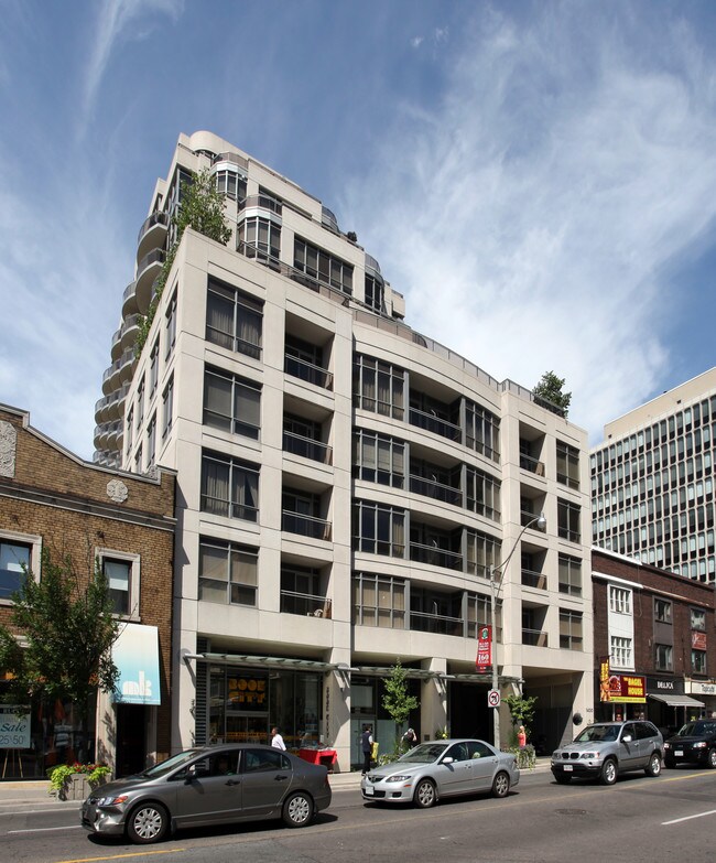 The Clairmont in Toronto, ON - Building Photo - Building Photo
