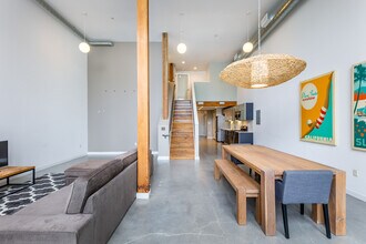 4215 Glencoe Ave, Unit 125 in Marina Del Rey, CA - Building Photo - Building Photo