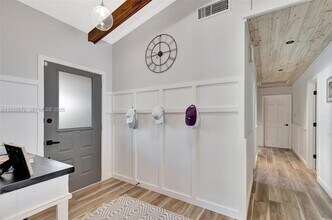 83 Ironwood Way N in Palm Beach Gardens, FL - Building Photo - Building Photo