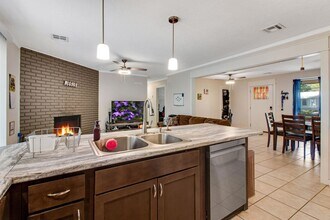 876 E Walnut Ave in Crestview, FL - Building Photo - Building Photo