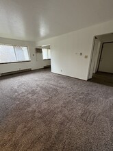 744 E Michigan Ave in Battle Creek, MI - Building Photo - Building Photo