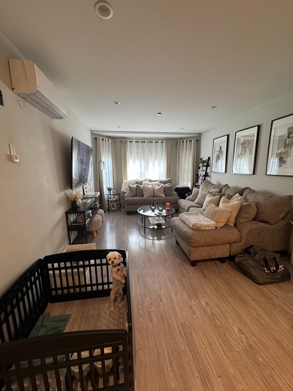 145 Newbury Ave in Quincy, MA - Foto de edificio - Building Photo