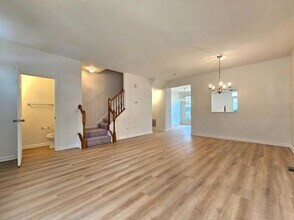 15330 Elizabeth Burbage Loop in Woodbridge, VA - Building Photo - Building Photo