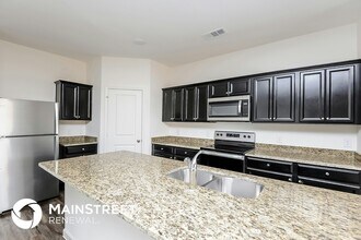 513 Scuttle Dr in Crowley, TX - Building Photo - Building Photo