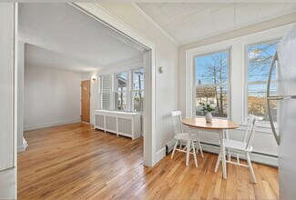 8 Smith St in Danbury, CT - Building Photo - Building Photo