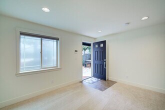 2106 E Terrace St in Seattle, WA - Building Photo - Building Photo