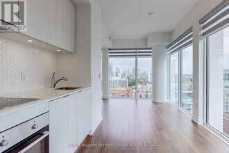 158 Front St E in Toronto, ON - Building Photo - Building Photo