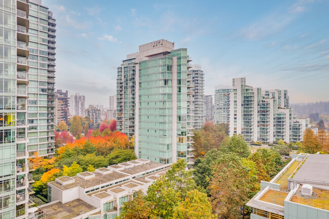 Bayshore Gardens in Vancouver, BC - Building Photo - Building Photo