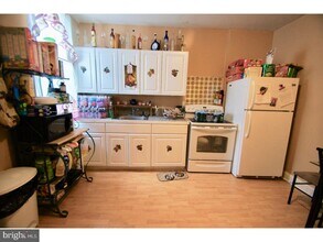 307 S 6th St, Unit 2 in Reading, PA - Building Photo - Building Photo